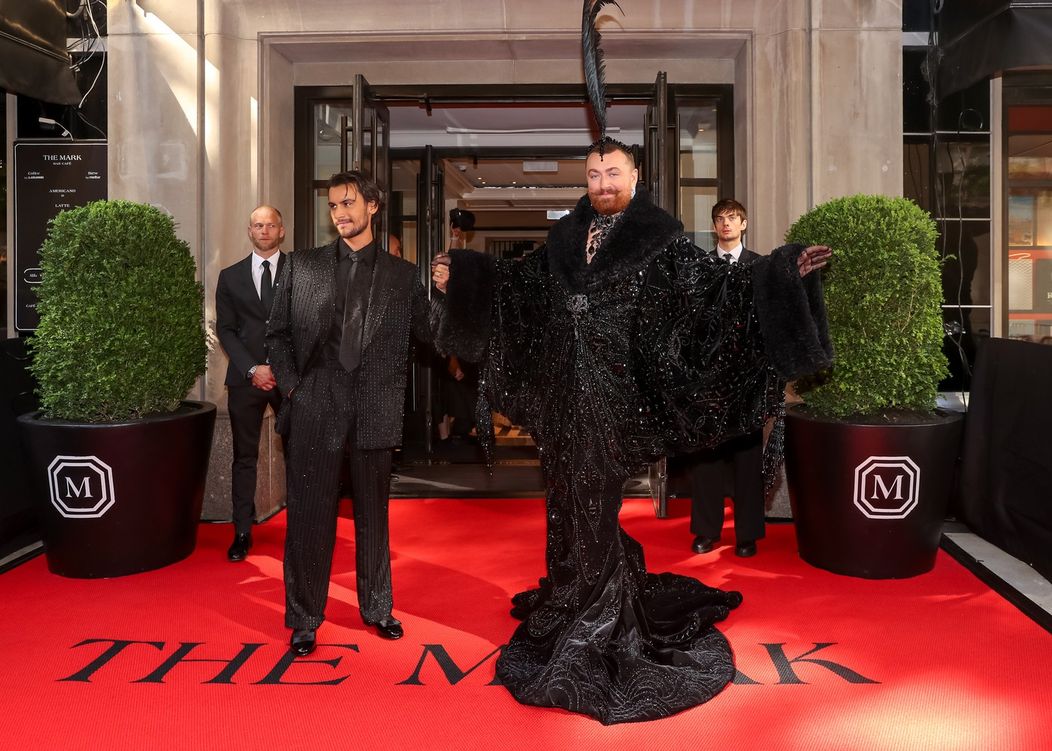Sam Smith sa zasnúbil s Christianom Cowanom po troch rokoch vzťahu. 