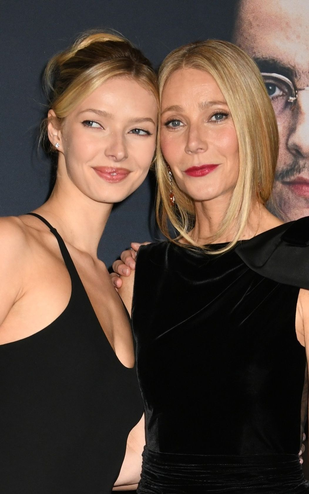Dcéra Gwyneth Paltrow sa obliekla do maminých šiat z 90. rokov