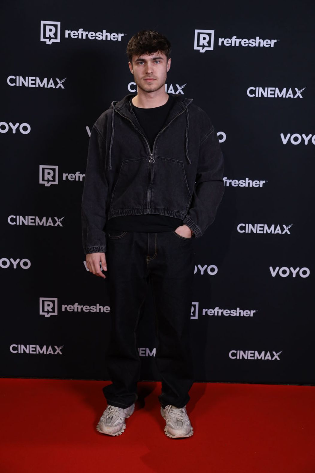 Kino premiéra 1.epizódy Ruže pre nevestu v Bratislave! Dievčatá boli nádherné