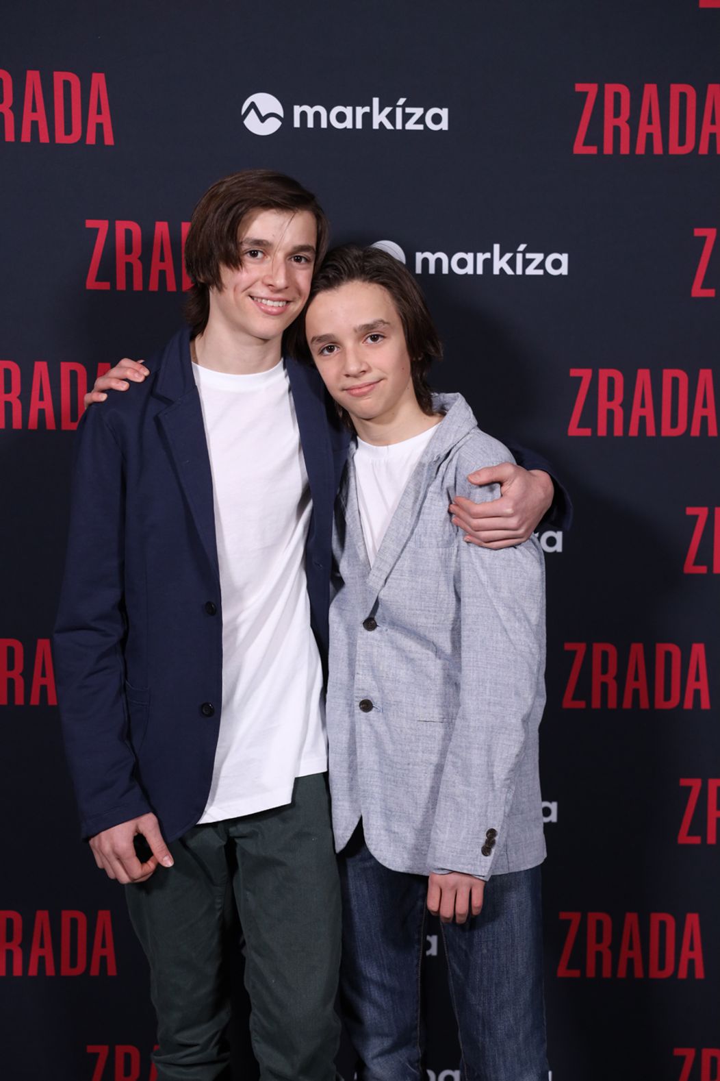 Premiéra seriálu Zrada