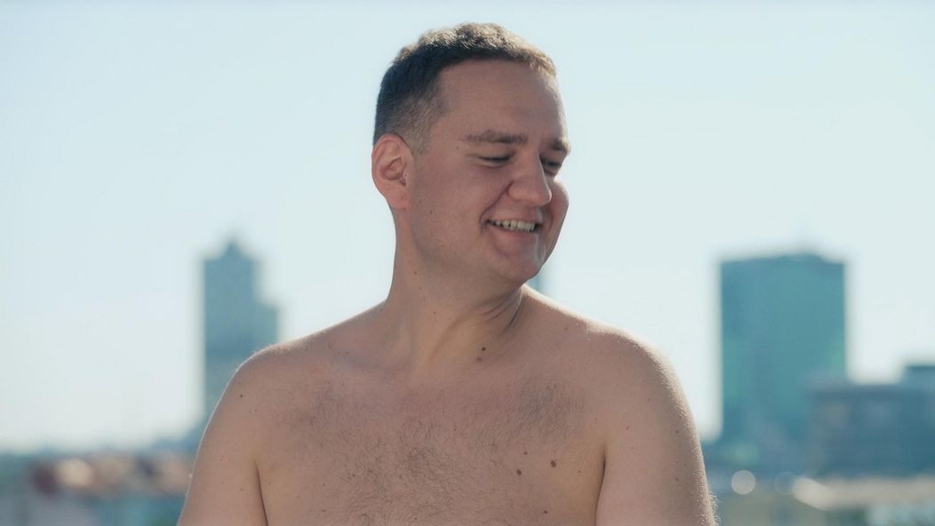 Michala čakalo na ceste za premenou mnoho výziev. Na jej konci došiel do úspešného cieľa.