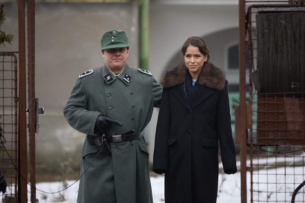 Pri nakrúcaní zrážky Helgy s Jürgenom pomáhal profesionálny kaskadér.