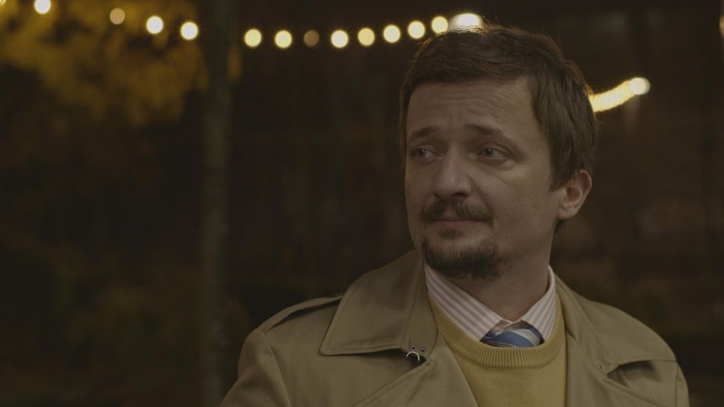 Andrej sa pred nemocnicou poháda s Erikom.