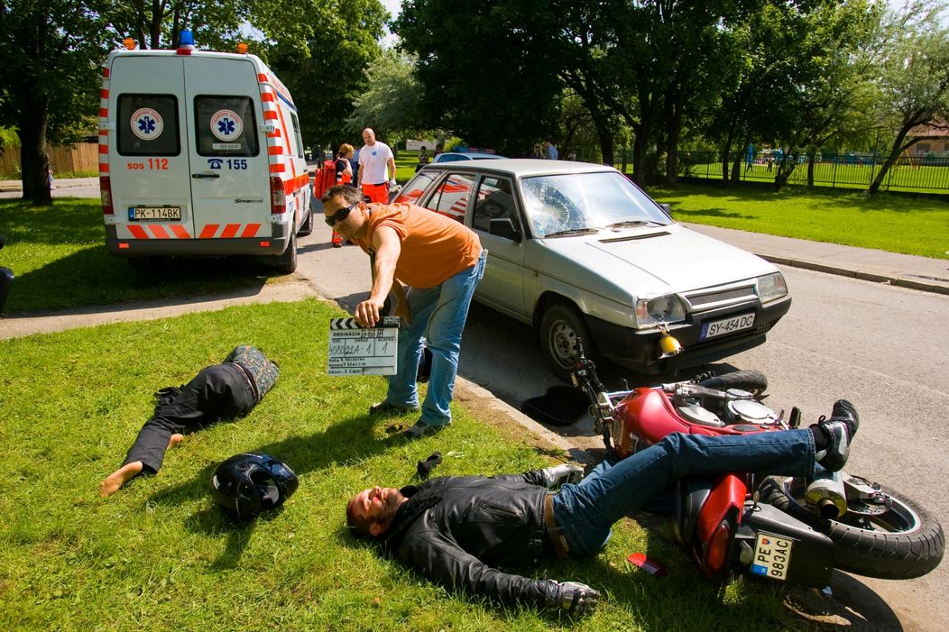 Nehoda Michala a Lucie na motorke v Ordinácii v ružovej záhrade