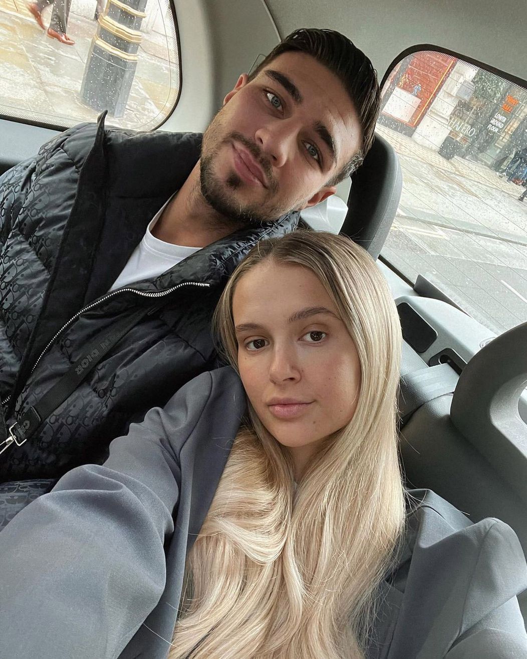 Najkrajšie zábery Molly-Mae a Tommyho Furyho