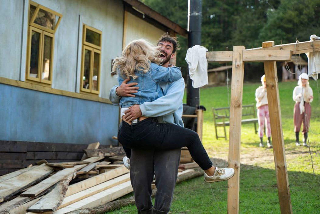 Deň 66, farmári sa konečne dočkali návštev