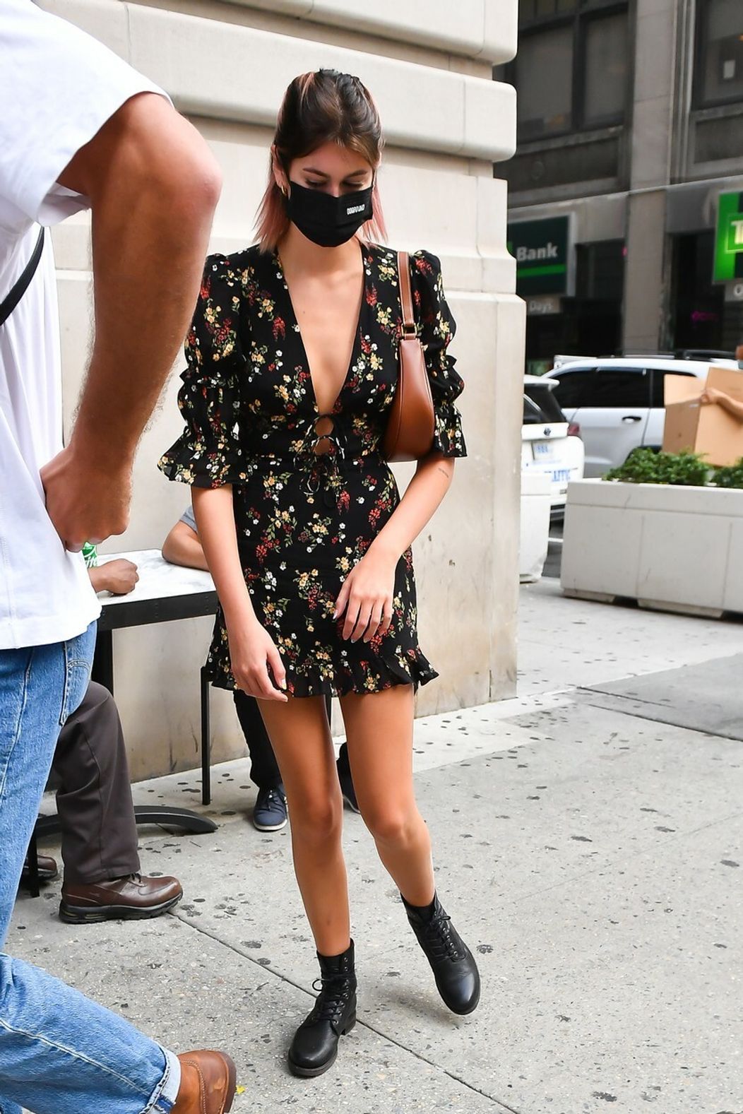 Kaia Gerber nemá s výstrihmi problém.
