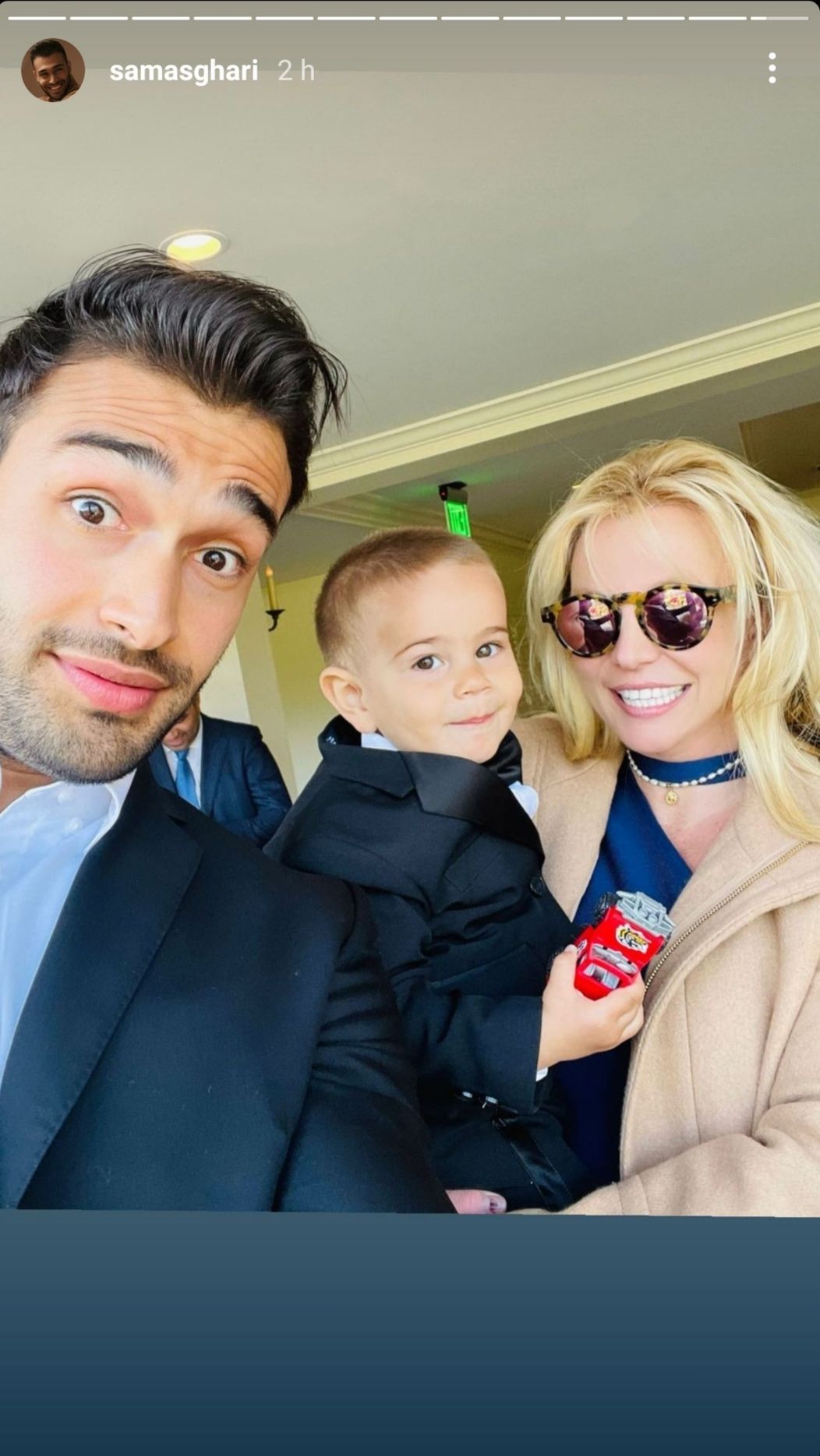 Britney a Sam na svadbe