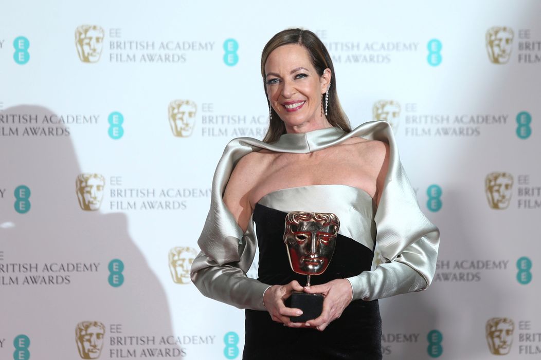 Sally Hawkins prichádza na odovzdávanie cien BAFTA