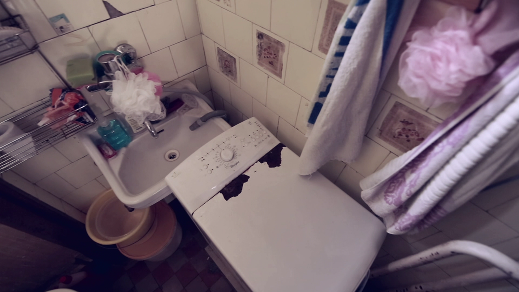Chátrajúci dom potrebuje okamžitú rekonštrukciu