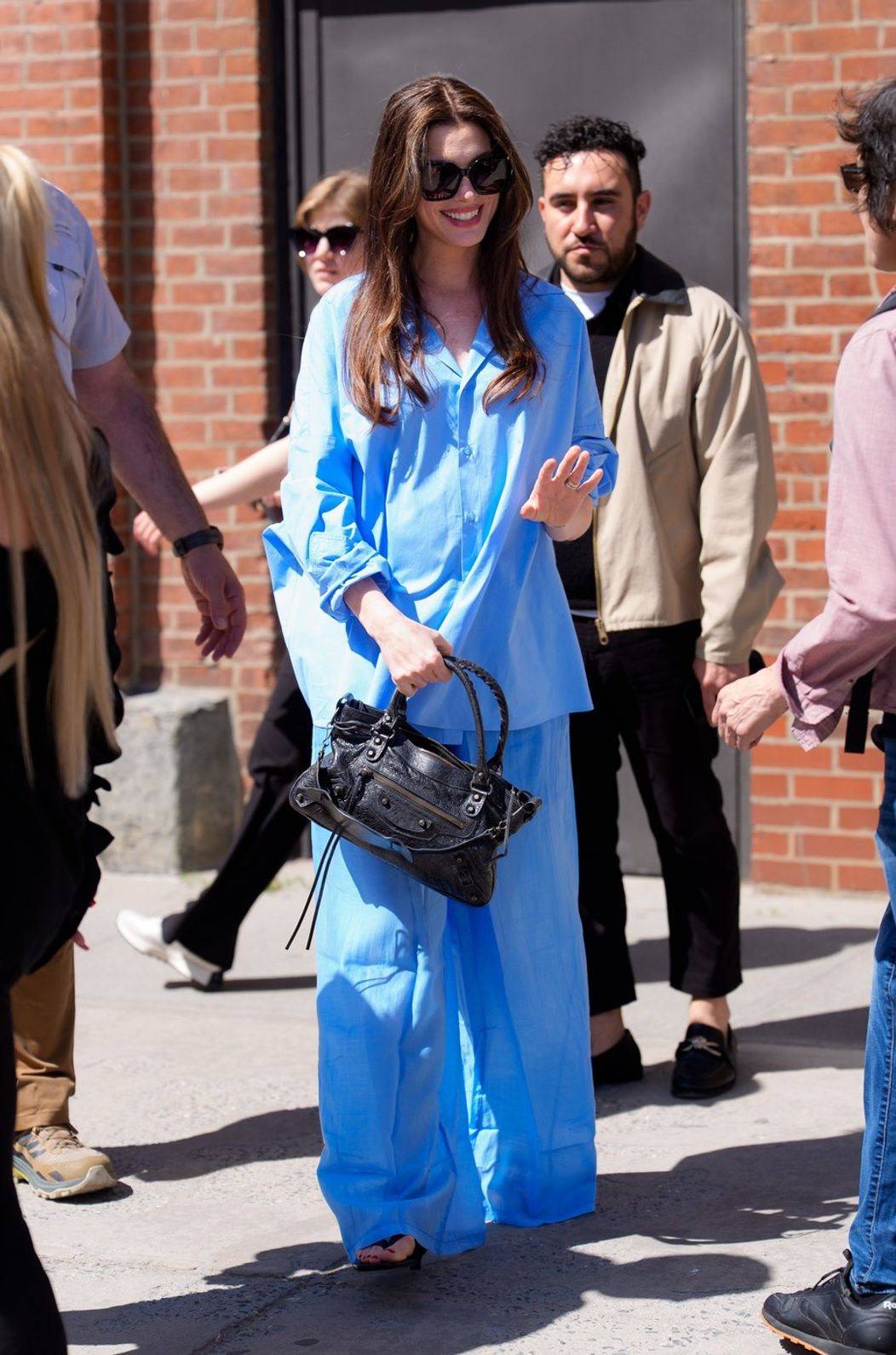 Anne Hathaway jej štýlové tehotenské outfity