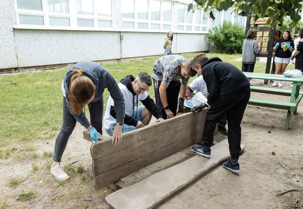 Týždeň pre budúcnosť: Markíza na dobrovoľníckej akcii Naše mesto na ZŠ v Stupave