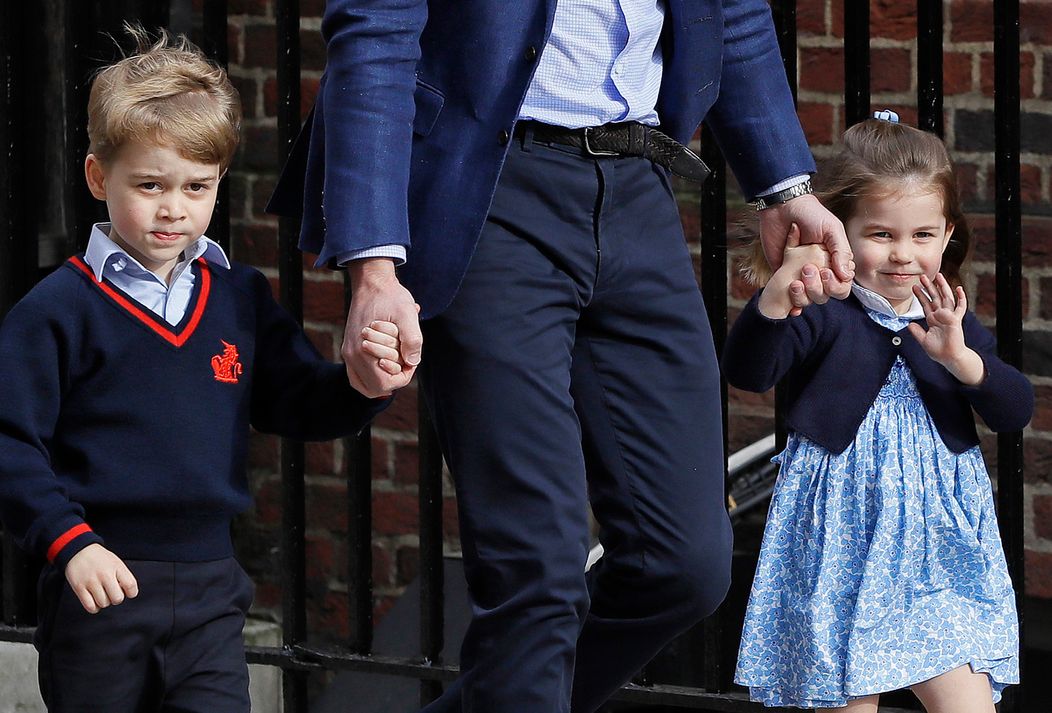 Princezná Charlotte sa usmieva počas prípravy na svoj prvý deň v škôlke 8. januára 2018 v Londýne.