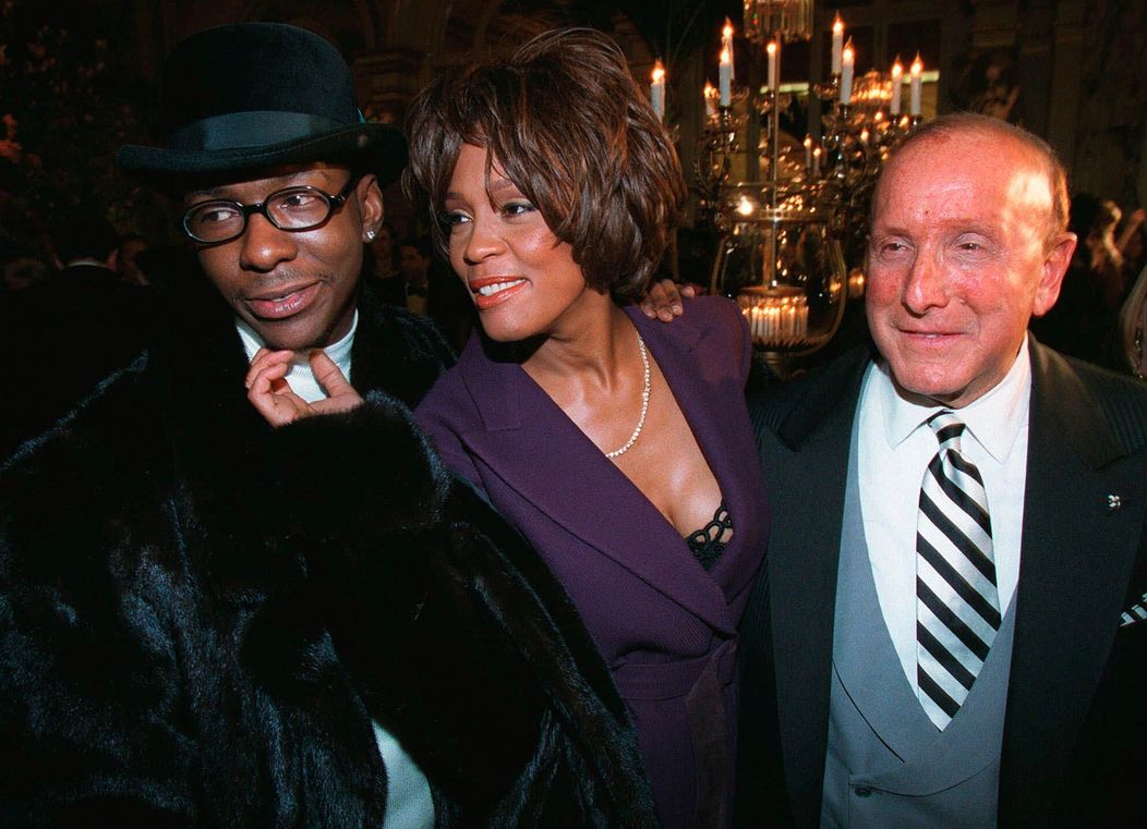 Zomrela hudobná legenda Clive Davis!