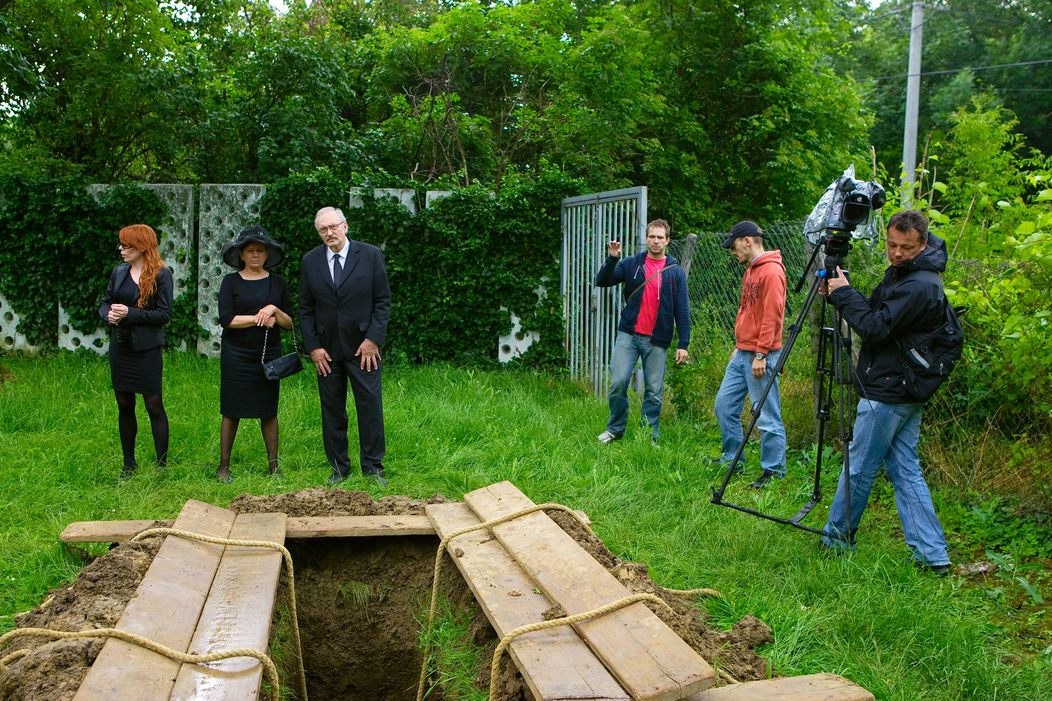 Pohreb Michala v Ordinácii v ružovej záhrade