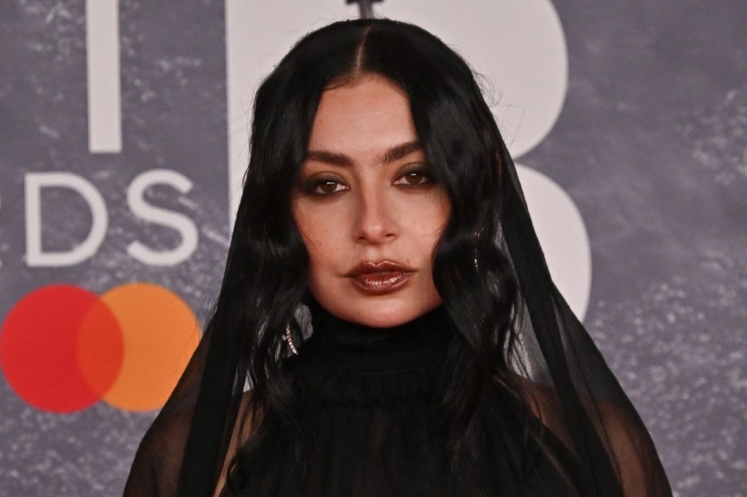 Charli XCX na Brit Awards 2025