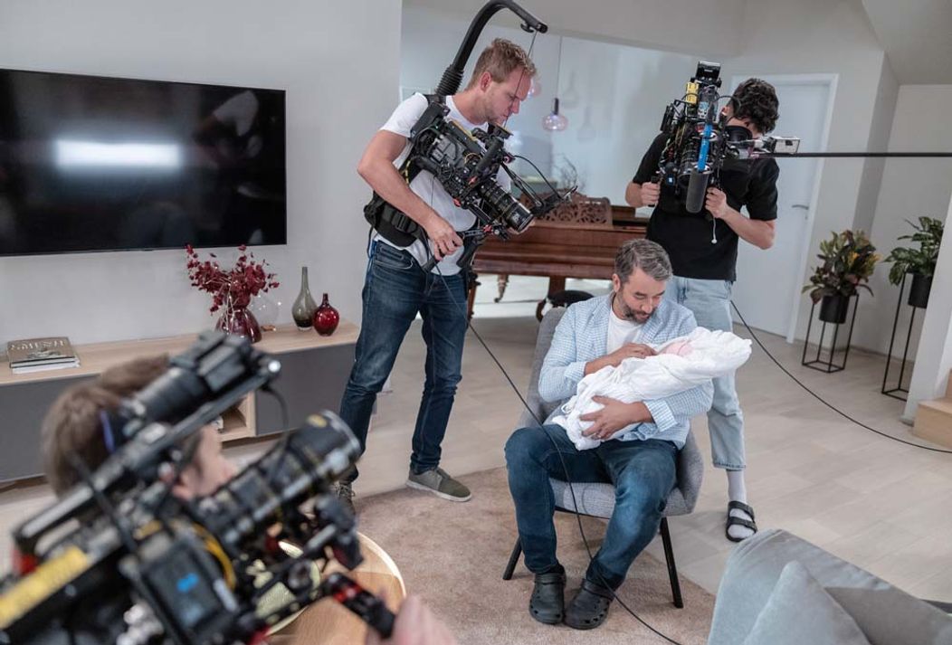Takto to vyzerá za kamerami seriálu Mama na prenájom