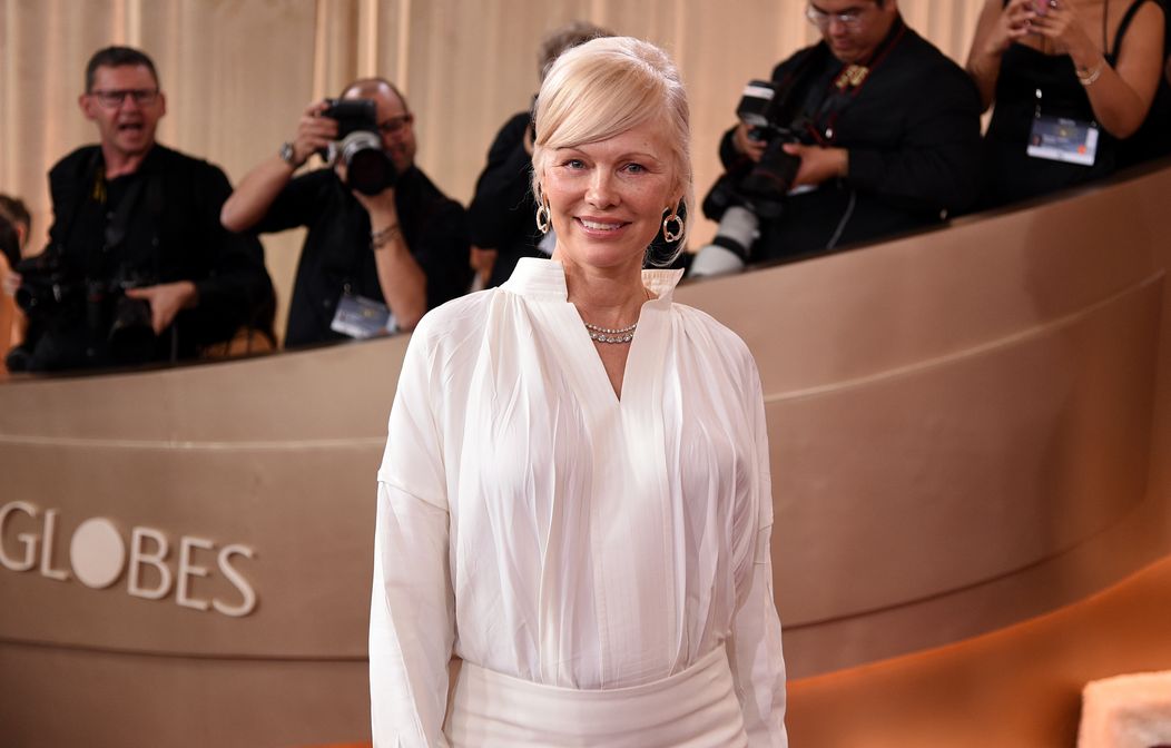 Pamela Anderson prekvapila na Zlatých glóbusoch