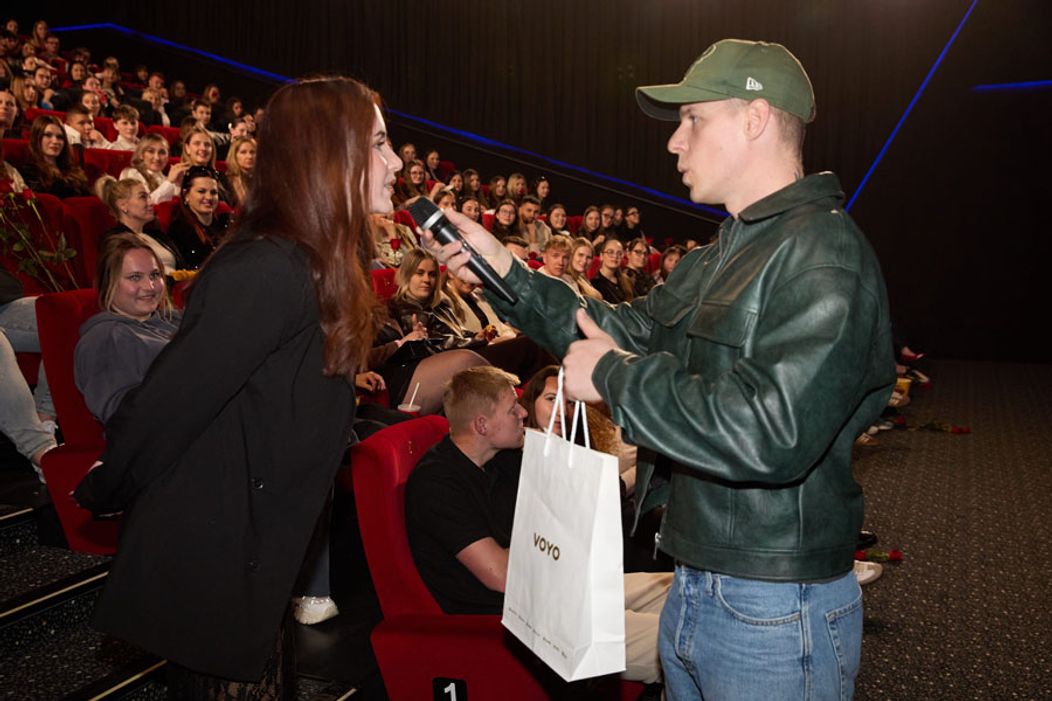 Ruža zdvihla divákov zo sedadiel: Premiéra v Martine bola zimomriavková