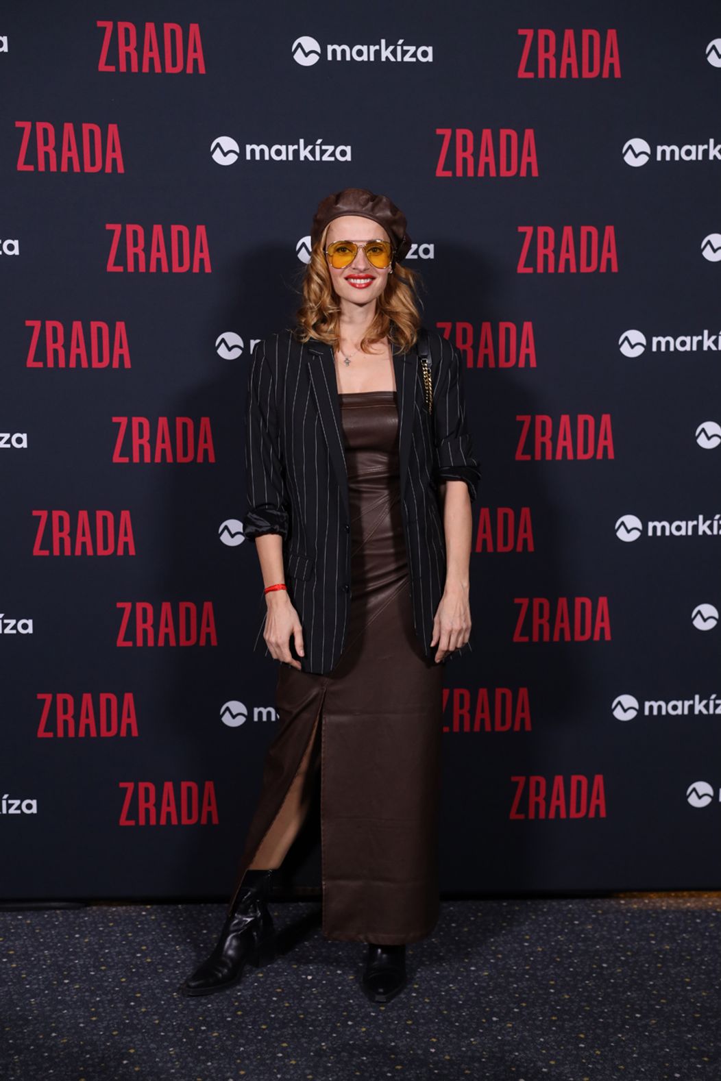 Premiéra seriálu Zrada