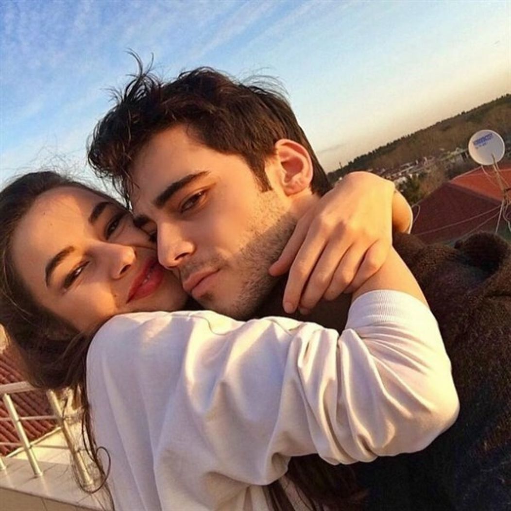 Berkay Hardal a Hira Koyuncuoğlu 