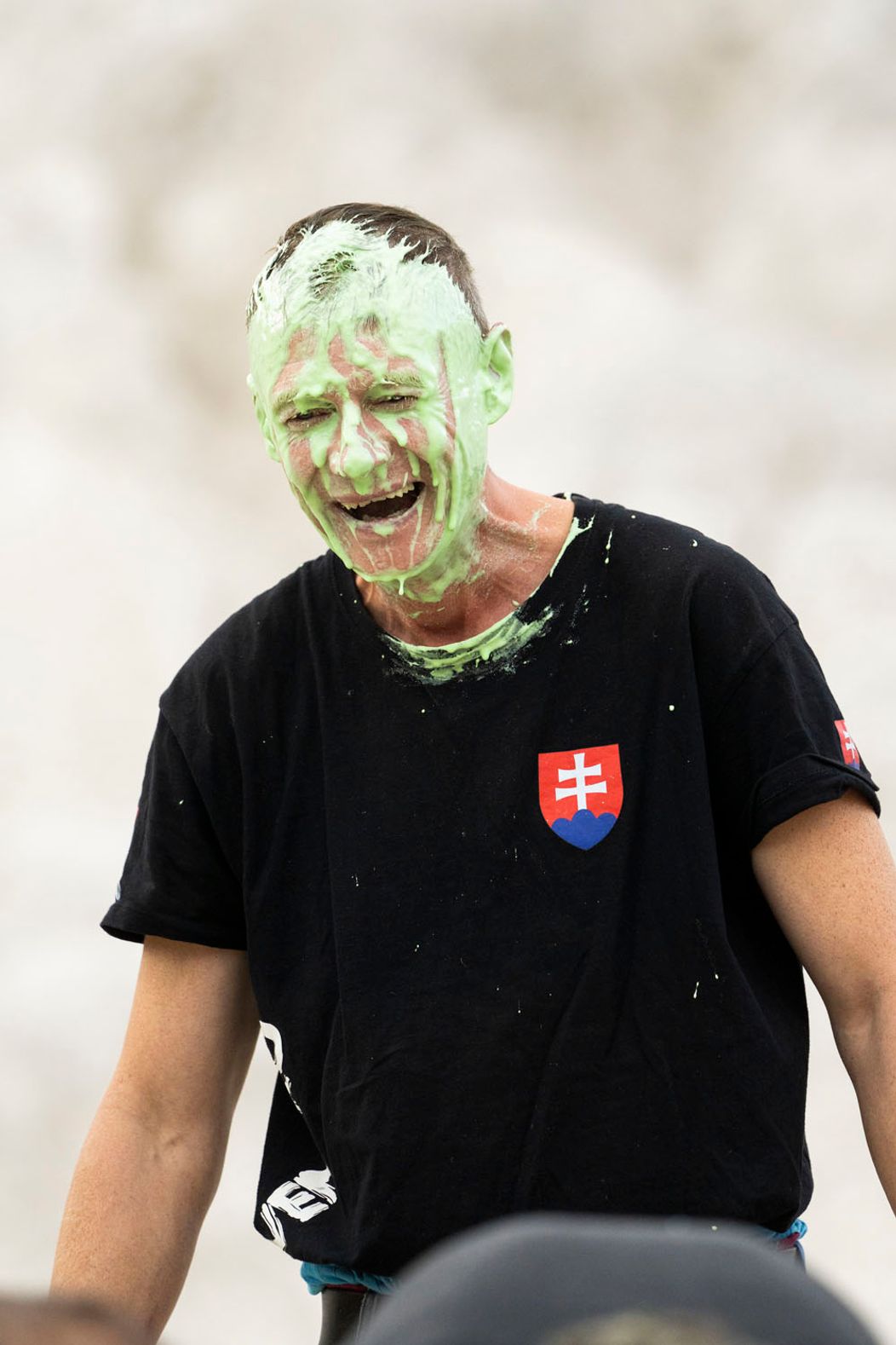 Zábery z 56. časti, Peter má imunitu