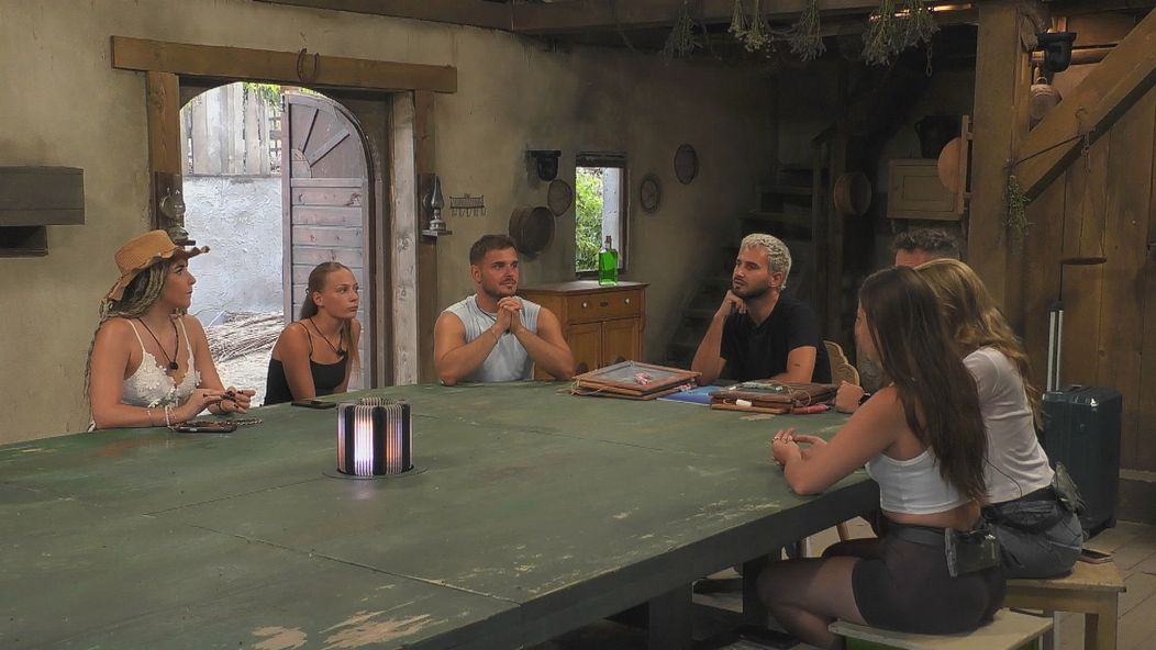 Na Farmu dorazili influenceri
