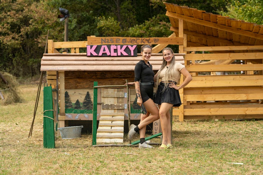 33. deň na statku, z banditov sú už farmári