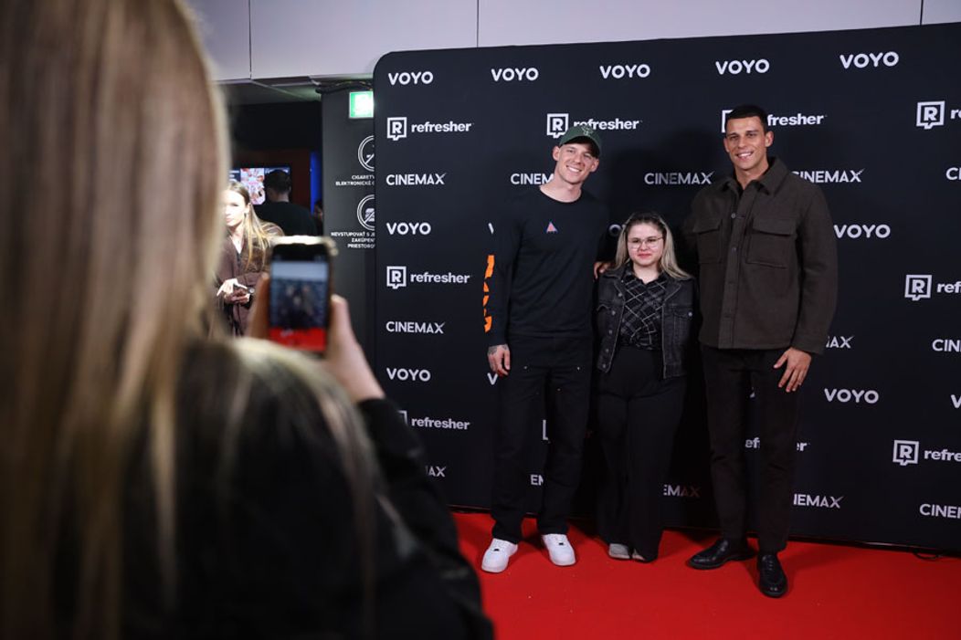 Takto vyzeralo šialenstvo na kinopremiére Ruže v Nitre