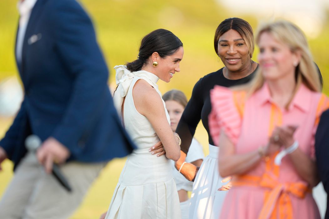 Princ Harry s Meghan po jazdeckom póle