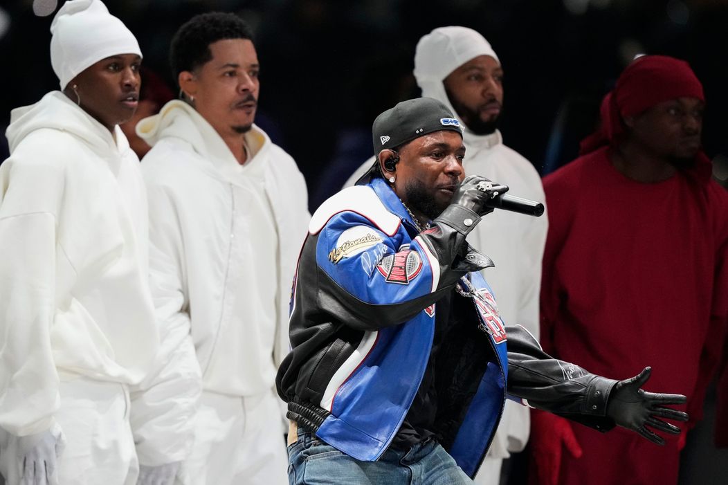 Kendrick Lamar počas Halftime Show