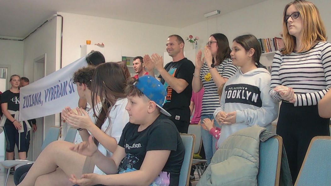 Maroš prekvapil Zuzanu spolu s deťmi.