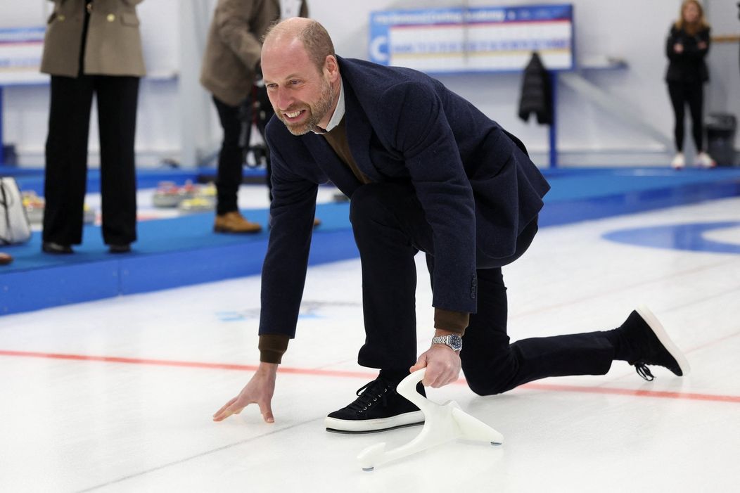 Princ William a princezná Kate si zahrali curling