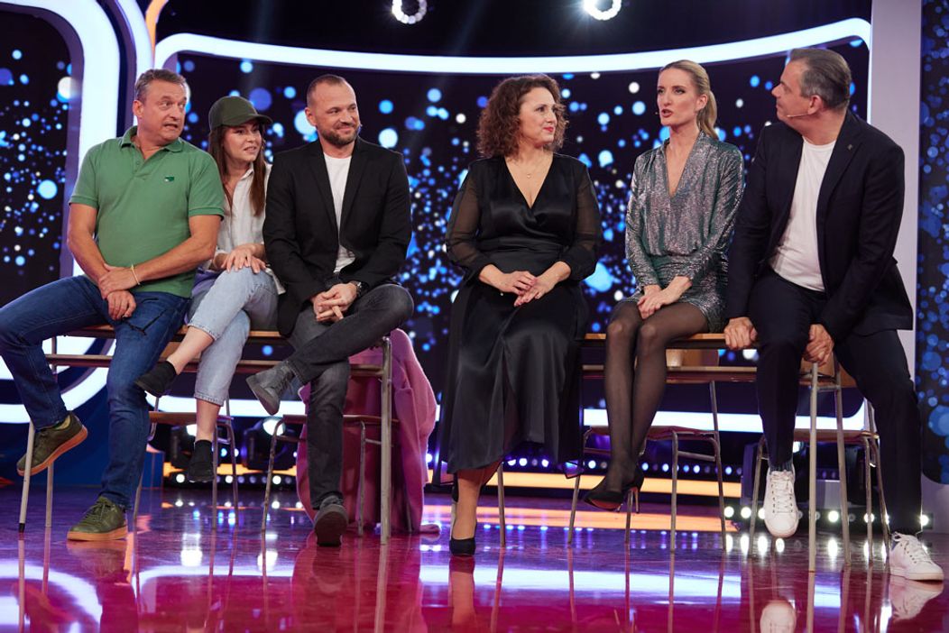 Zábery z premiérovej epizódy šou 2 na 1 so Zuzanou Mauréry