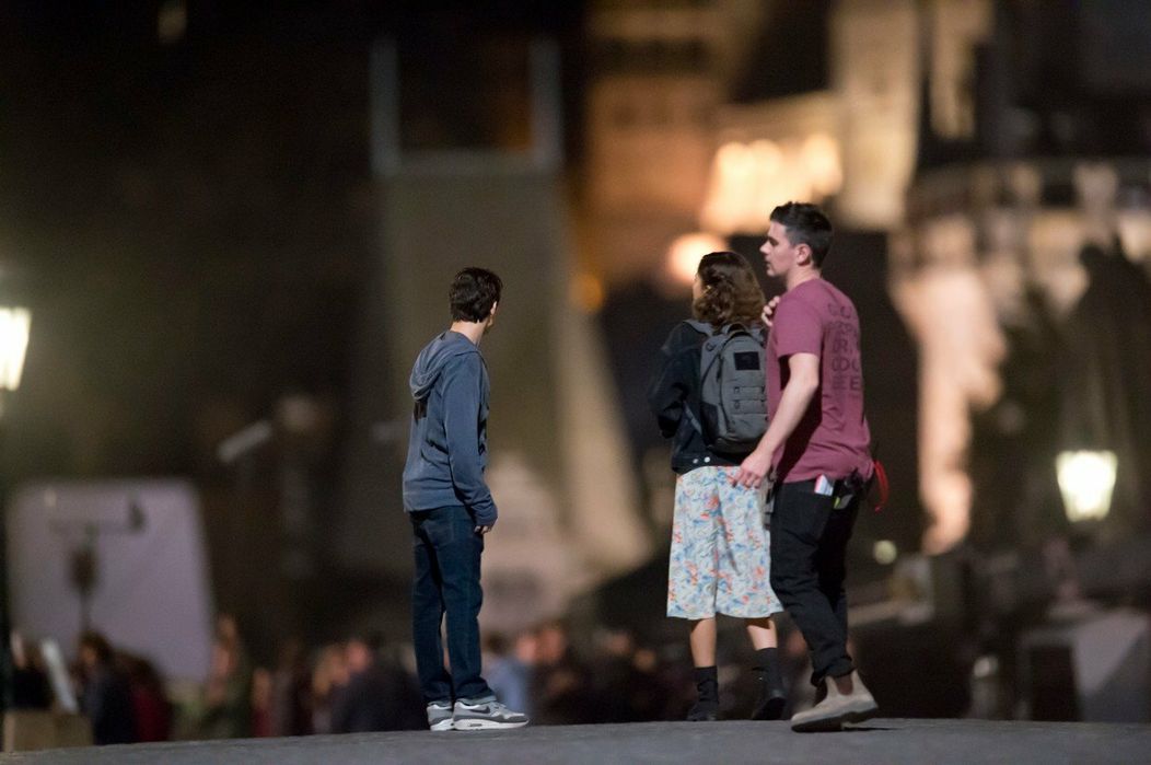 Tom Holland a Zendaya nakrúcajú nový film na Karlovom moste v Prahe