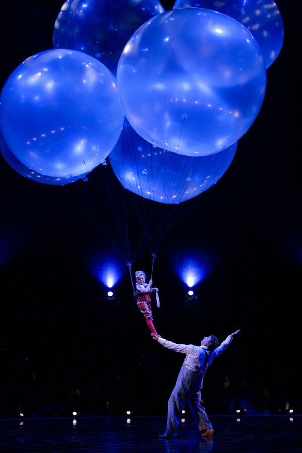 Helium Dance Lucas Saporiti Costumes Dominique Lemieux 2015 Cirque du Soleil 