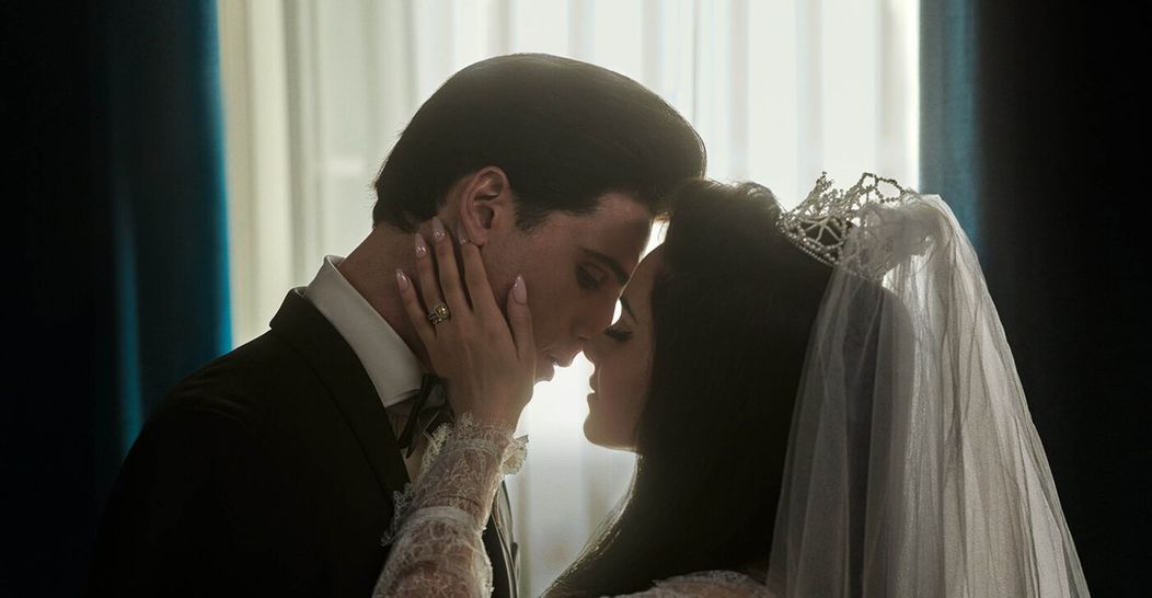 Jacob Elordi stvárnil postavu Elvisa Presleyho vo filme Priscilla.