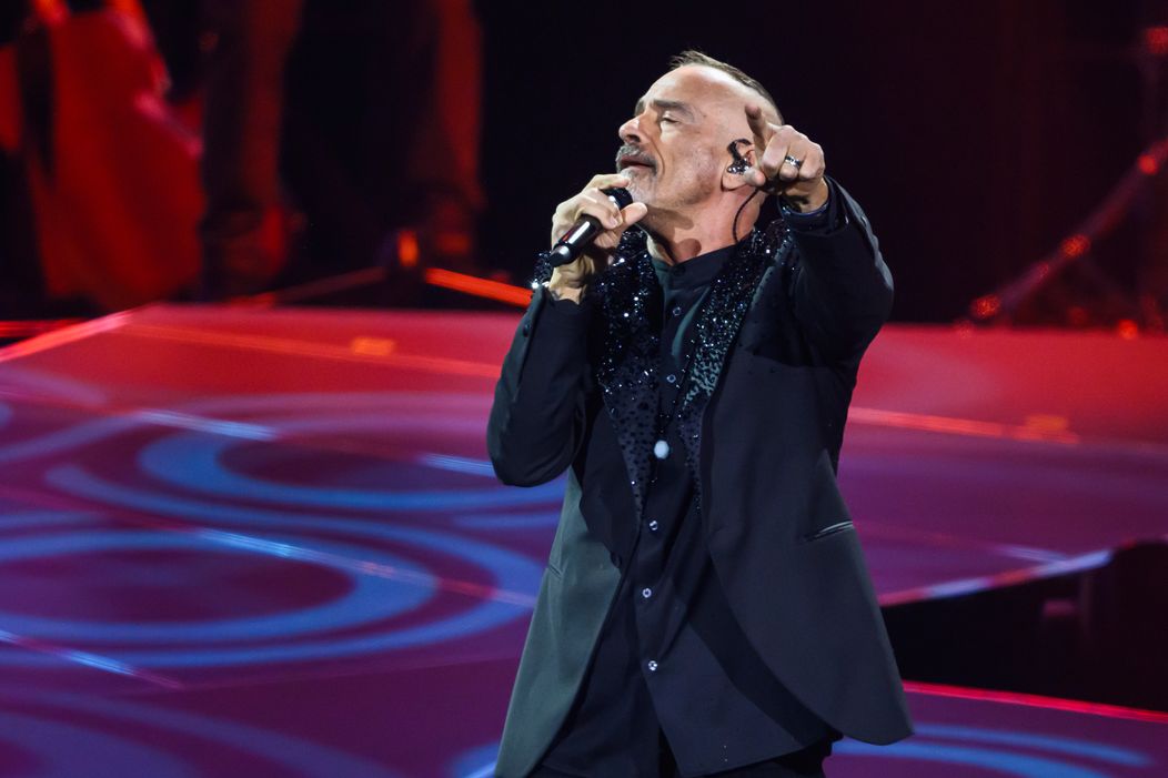 Na snímke taliansky spevák Eros Ramazzotti počas svojho koncertu  v Bratislave 16. apríla 2026