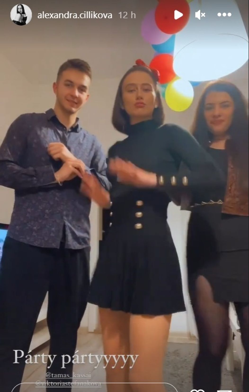 Tamás, Saška a Viki
