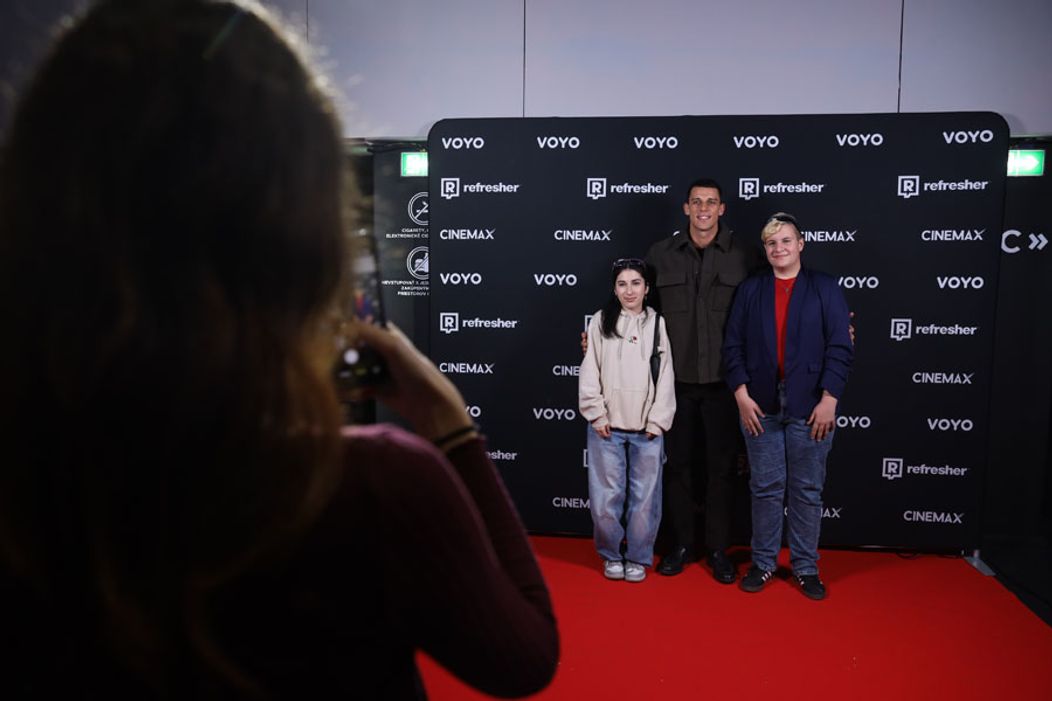 Takto vyzeralo šialenstvo na kinopremiére Ruže v Nitre