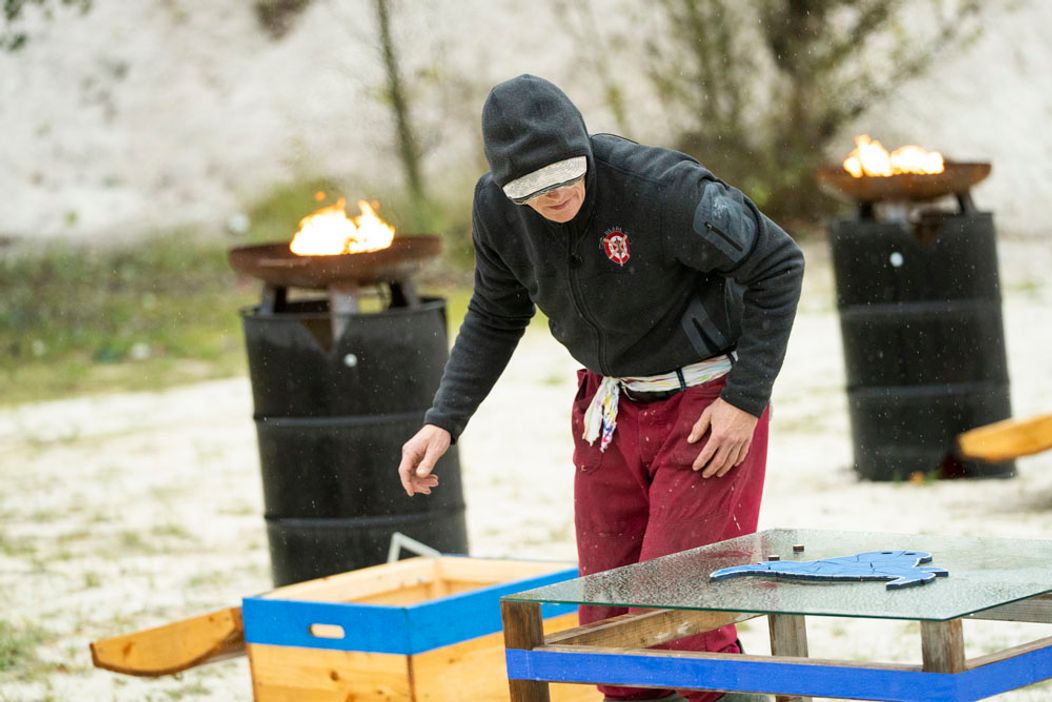 Zábery z 59. dňa na statku, do duelu ide Noro a Adam
