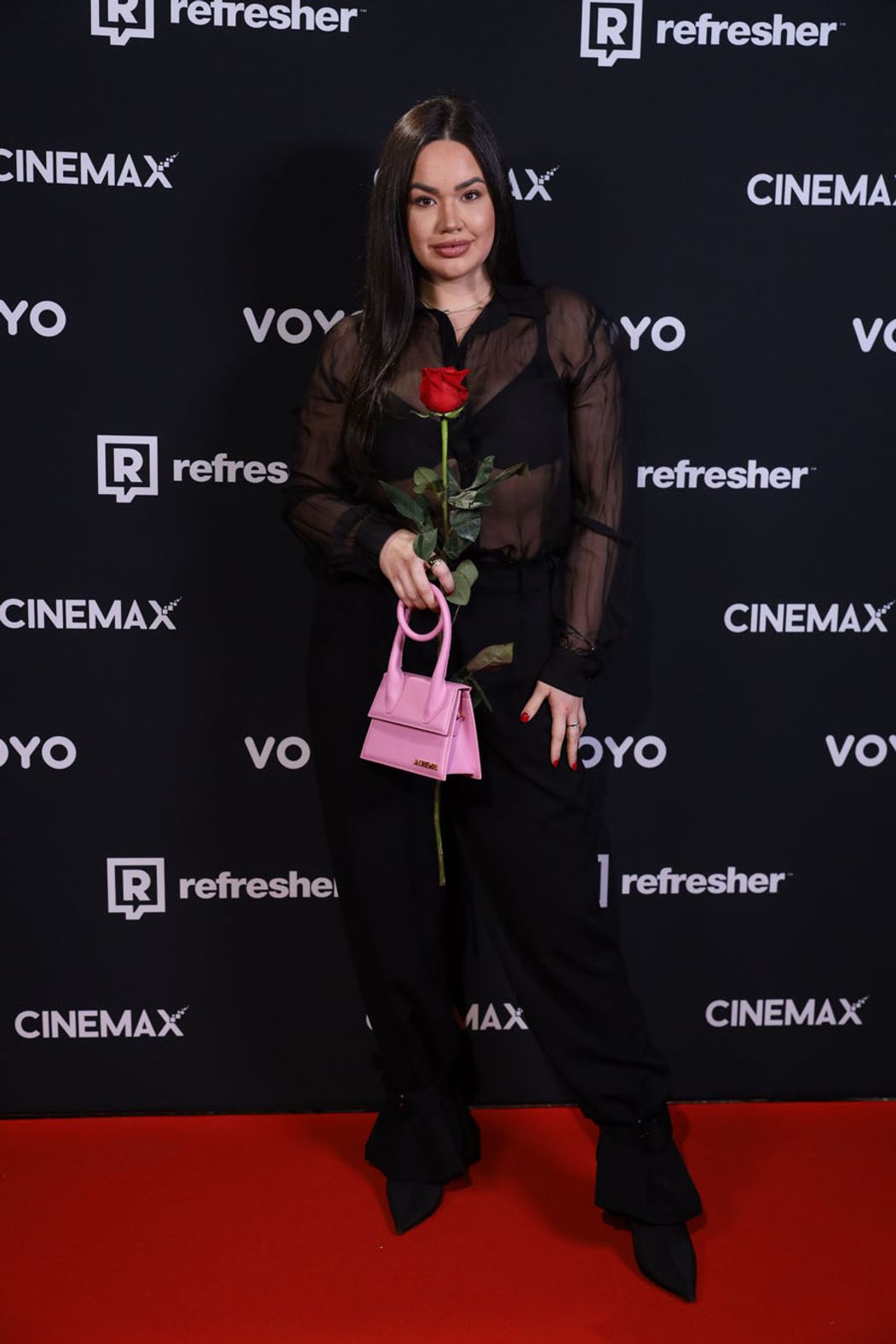 Kino premiéra 1.epizódy Ruže pre nevestu v Bratislave! Dievčatá boli nádherné