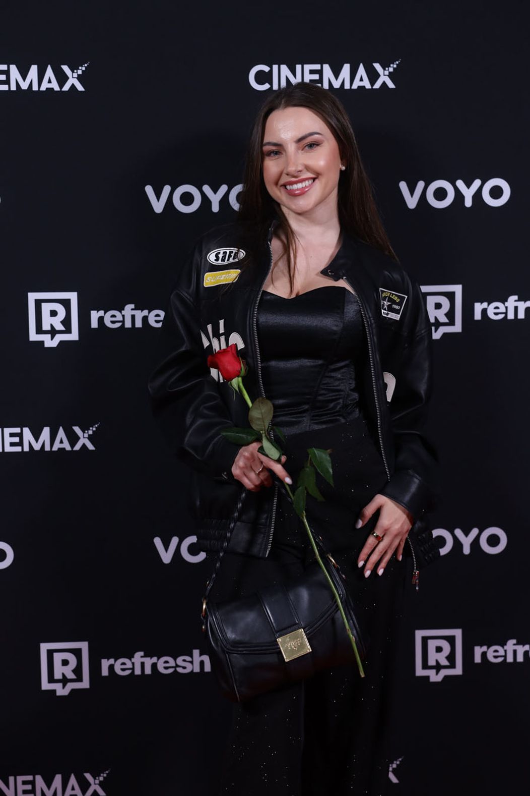 Takto vyzeralo šialenstvo na kinopremiére Ruže v Nitre