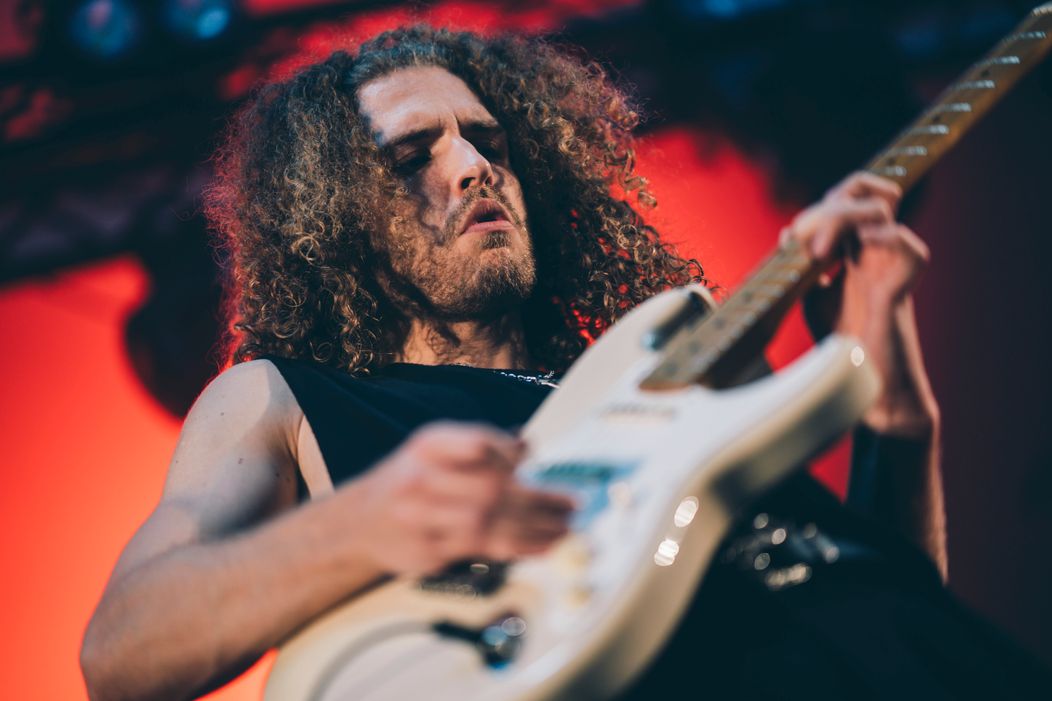 Gitarista Dávid Bílek odpálil turné v Banskej Bystrici