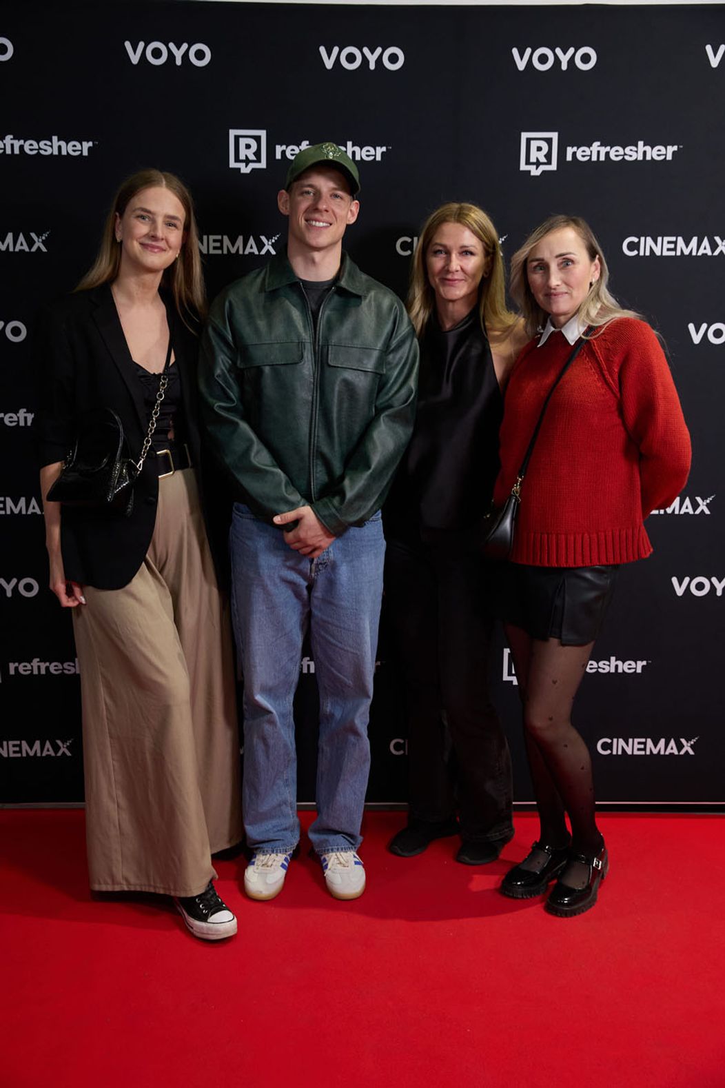 Ruža zdvihla divákov zo sedadiel: Premiéra v Martine bola zimomriavková