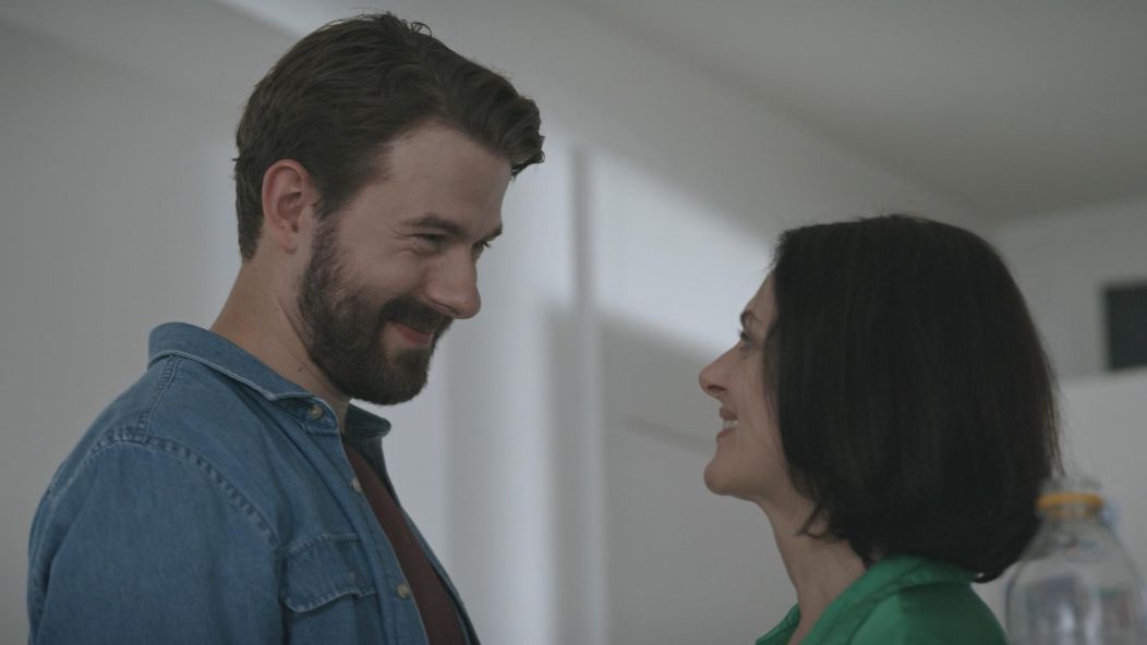 Eva a Boris skončili po spoločných raňajkách v posteli.