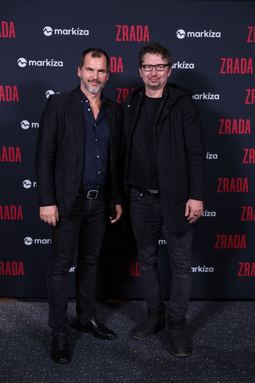Premiéra seriálu Zrada