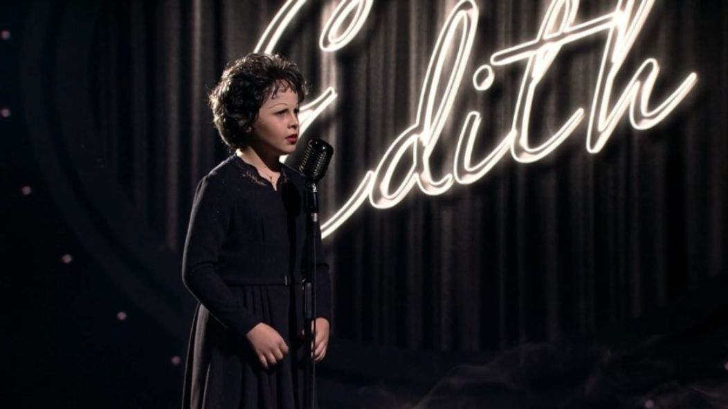 Maroš Baňas v prezlečení za Edith Piaf v jarnom špeciáli.