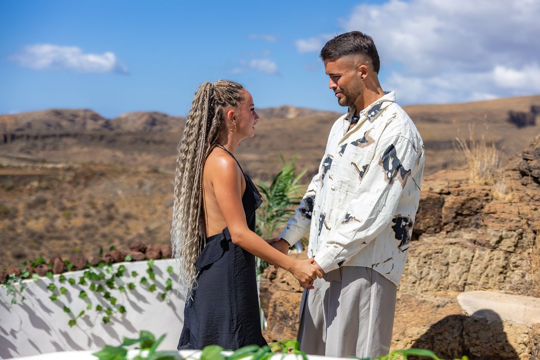 Cynthia a Jakub na rande