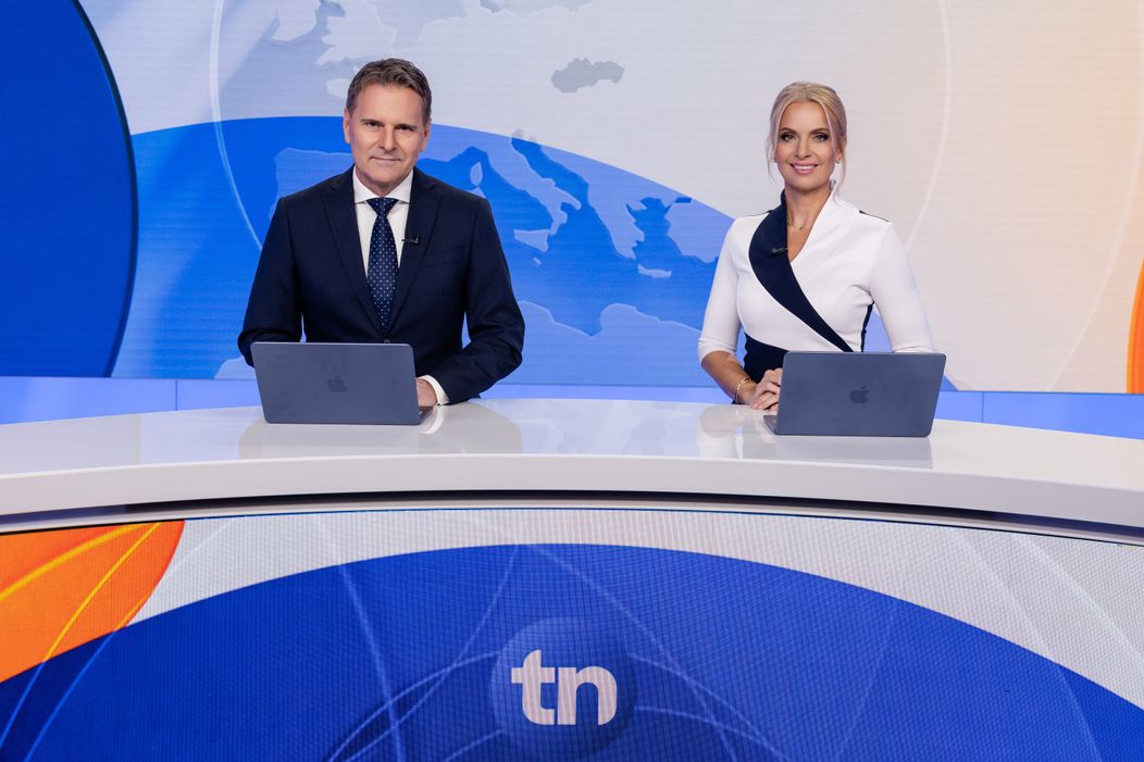 Jaroslav Zápala a Marianna Ďurianová v relácii Televízne noviny